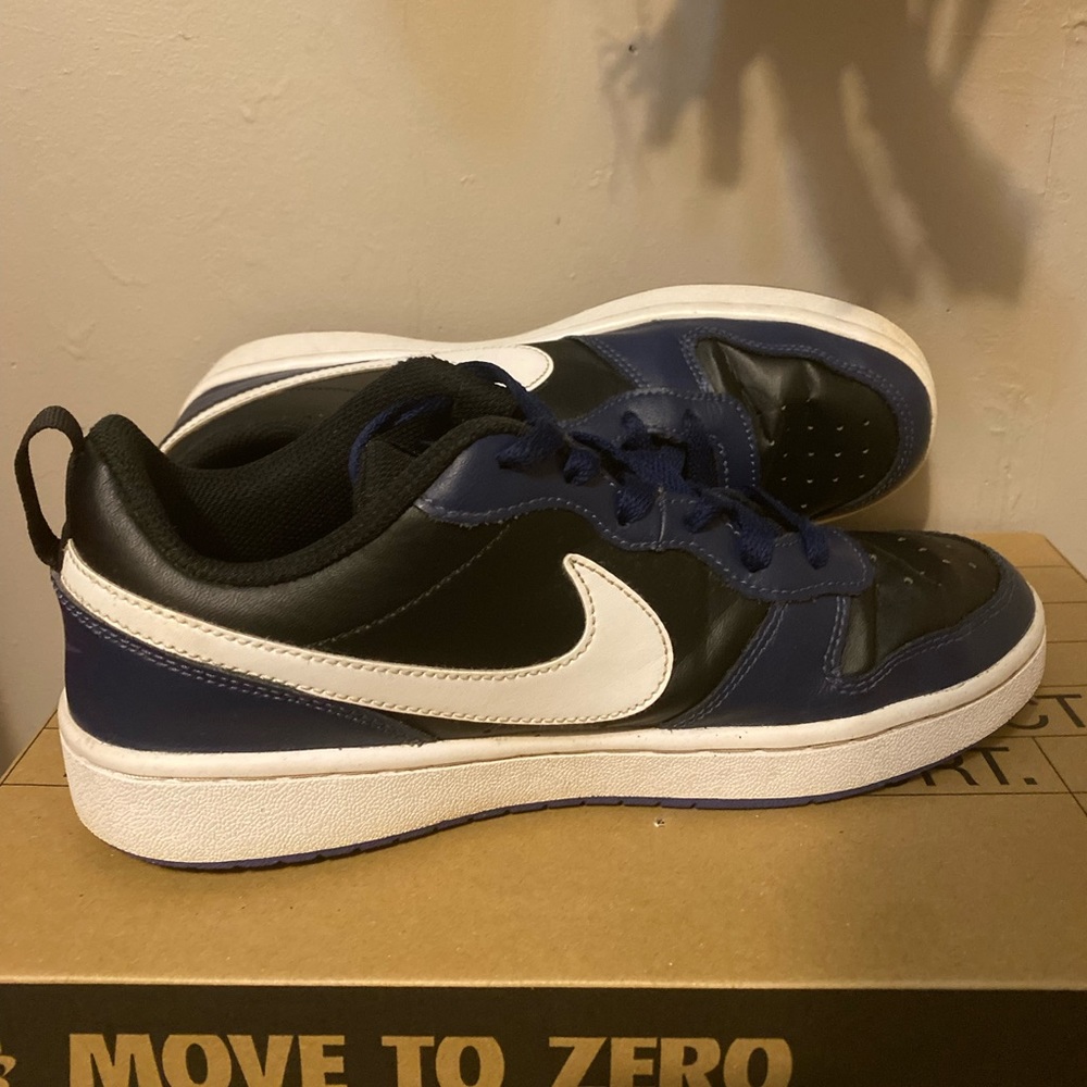 Nike youth size 7